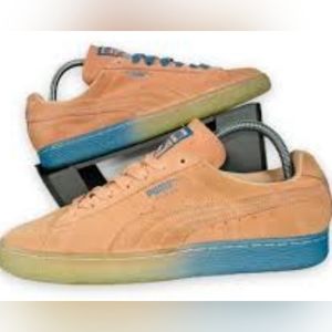 Puma sneakers